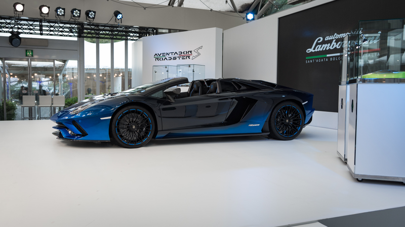 Illustration for article titled Japan's Lamborghini Day Is Delightfully Colorful